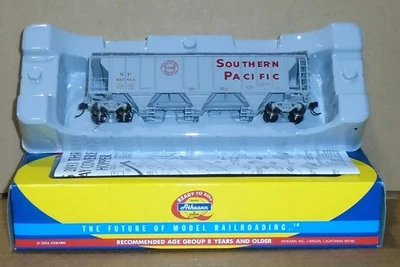 : Athearn HO .. "Southern Pacific PS 2893 Covered Hoppers #400883" Boxed #93734 - Image 1 of 4