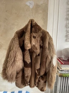 White House Furs Mammoth Fur - Picture 1 of 8