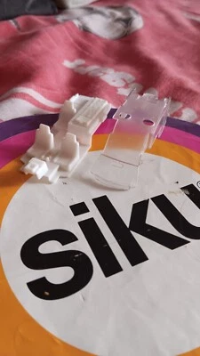 siku 1718 1928 Binz Krankenwagen Innenausstattung mit Trage und Verglasung  - Bild 1 von 4