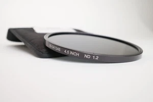 Schneider 4.5" Neutral Density 1.2 Round Filter ND6 #68-041245 - Great Condition - Picture 1 of 2