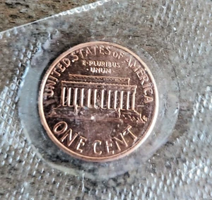 2000 Lincoln Penny NO MINT MARK ONE CENT Close AM - Picture 1 of 2