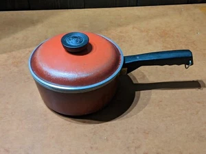 Vintage Club Cast Aluminum Saucepan 2 Quart Pot Pan With Lid 2 Tone Poppy Red - Picture 1 of 13