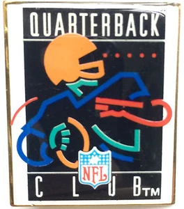 PINBACK DE FÚTBOL AMERICANO CLUB MARISCAL DE CAMPO DE LA NFL METAL DORADO Y CERÁMICA NUEVO ESTADO - Imagen 1 de 3