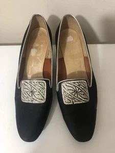 Dayton's Oval Room Black Satin Rhinestone Pumps Vintage Woman's Size 8.5 AAA - Picture 1 of 12