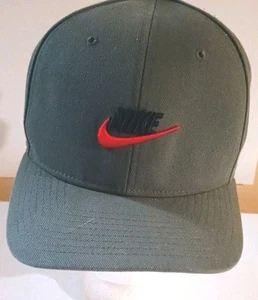 Nike Green Tag Grey Snapback Hat Cap Embroidered Nike Spell out Swoosh - Picture 1 of 6