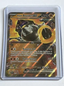 Iron Boulder EX 147 Pokemon Escarlata y Violeta Promociones 2024 MT 9.0+ Holo Black Star - Imagen 1 de 15