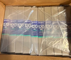 Videocassette VHS Sony T-120BA qualità broadcast 120 min * NUOVE * custodia da 10 pezzi - Foto 1 di 4