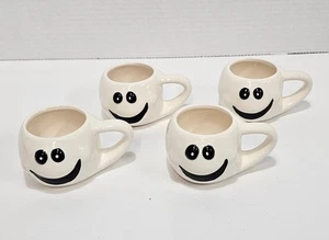 Set 4 tazze fantasma bianco sorridente Halloween ceramica vintage fioriere succulente 2,25" - Foto 1 di 8