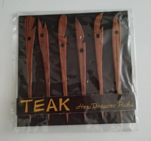 TEAKHOLZ HORS D'OEUVRE PICKS HERGESTELLT IN JAPAN COCKTAIL WURSTWAREN BRETT - Bild 1 von 2