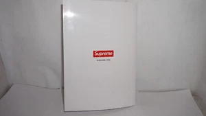 Supreme Box Logo Lookbook Fall-Winter 2023 - Picture 1 of 3
