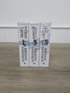 The Mistborn Trilogy Boxed Set:  Brandon Sanderson - 3 Books - New/Sealed - Bild 1 von 8