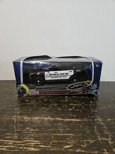 Motormax 2015 Ford Police Interceptor 1:24 Prairie Village Kansas Law Realistic  - Bild 1 von 6