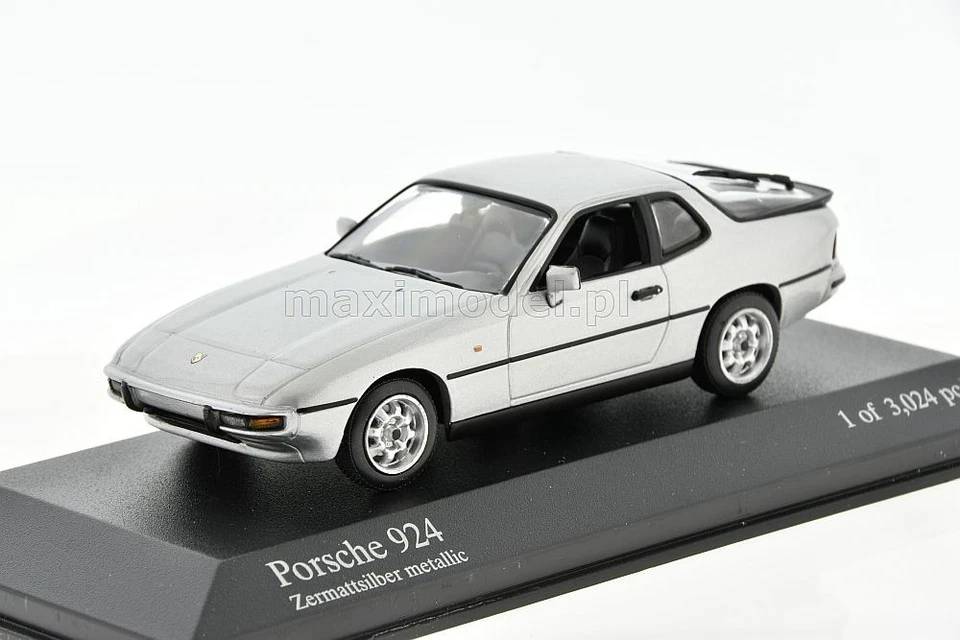 PORSCHE 924 silver 1984 1/43 MINICHAMPS 400062121 - Photo 1/4