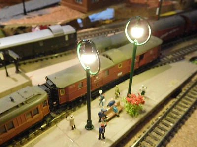 10 Green LED Ring Lamps, Platform Lamps, 65 Mm High, Warm White, Brass, 12-16V - Image 1 of 4