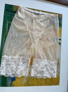 Vintage Olga Long Leg Large Panties Lace - Picture 1 of 10