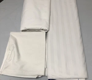 Ex Hotel Satin Stripe Duvet Cover Set Emperior Very Large Duvet Cover. - Picture 1 of 3