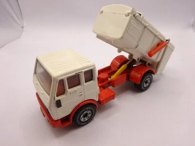 SIKU: Camion Dei Rifiuti, Metallo, Scala 1:50 Nr. 2232 (SSK82) - Immagine 1 di 4