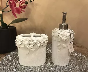 Envogue Floreale con Accenti Strass BIANCO Resina Set Accessori Bagno (SET 2 PEZZI) - Foto 1 di 11