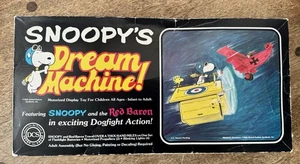 Vtg Peanuts SNOOPYS DREAM MACHINE Motorized DCS Model Kit Red Baron - Picture 1 of 11