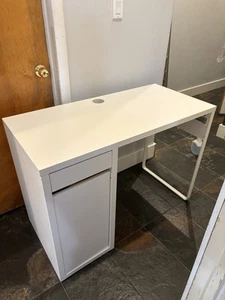 IKEA Micke desk, white, 41 3/8x19 5/8 ", little dusty, but solid condition - Picture 1 of 7
