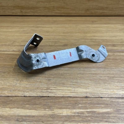 2017-2023 Audi R8 5.2L V10 Rear Left Plate Genuine OEM 4S0813193D - Image 1 of 4