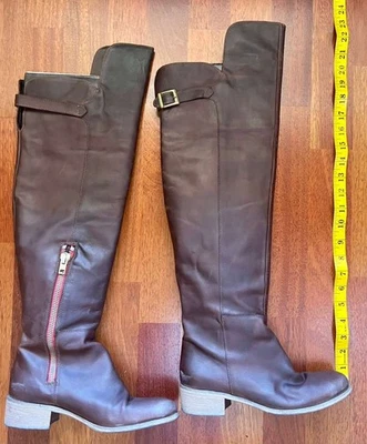 Botas hasta la rodilla de cuero marrón para mujer Charles David talla 7 Made in Italy Foto 1 de 4