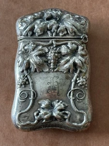 EUC Sterling Silver Vintage Match Safe Grapes Fantastic Detail 16 G (25-7) - Picture 1 of 11