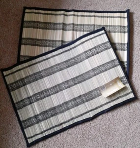 Pair Of Straw Place Mats - Picture 1 of 1