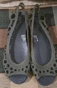 Crocs Adrina Womens Peep Toe Flats Size 8 Bronze Cutout Slip on Jelly Shoes - Picture 1 of 10