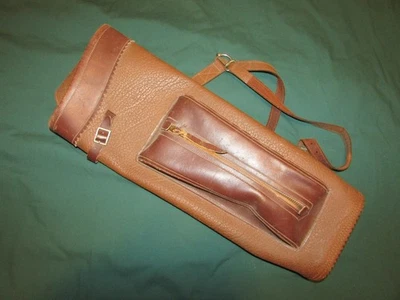 Archery Arrow Back Quiver, SPORT KING Quiver, Accessory Pocket, Brown, Good Cond - Image 1 of 4