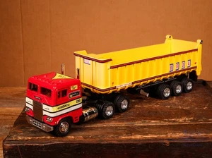 Shinsei Mini Power 634 Freightliner C.O.E. Truck Dump Trailer 1/53 vintage rare - Bild 1 von 7