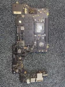 Scheda logica DIFETTOSA per MacBook Pro 15" A1398 EMC 2910 RICAMBI - Foto 1 di 14