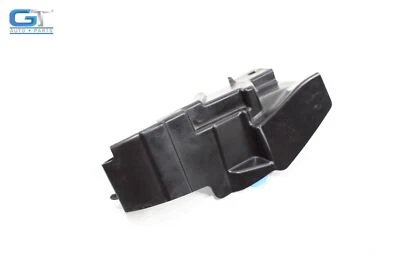 2017 - 2023 LAND ROVER DISCOVERY RADIATOR RIGHT SIDE AIR DEFLECTOR BAFFLE OEM - Image 1 of 4