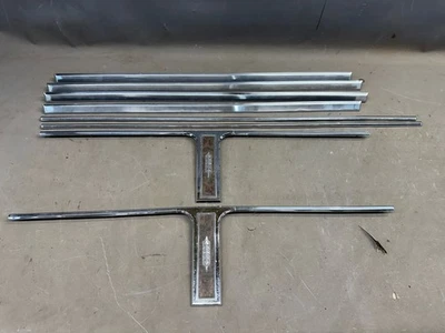 Oldsmobile Vista Cruiser 1970-1972 panel de puerta molduras emblemas vagón F85 OE Foto 1 de 4