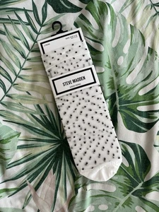 Steve Madden Sheer Crews Socks Size 5-10 NEW - Picture 1 of 5