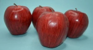 4 Realistic Red Faux Apples DECOR - Picture 1 of 3