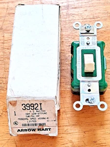 New Arrow Hart 3992I 30 Amp Double Pole 120-277 VAC Ivory Toggle Switch FREE SHI - Picture 1 of 6