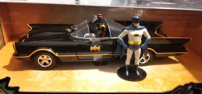 Jada Toys Batmobile & Batman w/Plastic Robin 1:24 Diecast Car Classic TV Series - Image 1 of 4