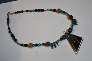 Stunning Art Deco Pendant Necklace Glass Beads Hounds Tooth Blue Opalescent - Bild 1 von 3