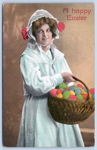 Postal c1909 Niña Tintada Con Cesta de Pascua Llena de Huevos C12 - Imagen 1 de 2