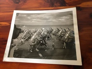 Offizielles Marine Foto USS Franklin D Roosevelt Erste Flugzeuge an Deck Korsar 1945 - Bild 1 von 8
