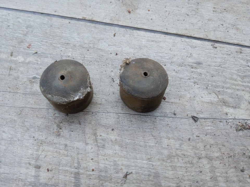 1981 HONDA ATC 110 botões de tanque de gasolina atc110 trike 90 125 original do fabricante - Imagem 1 de 1