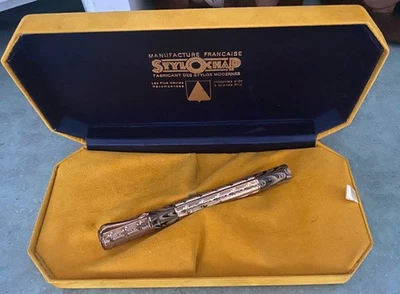 Uninked Lim Ed 18k STYLOCHAP Yellow Ripple Retractable Fountain Pen - Image 1 of 4