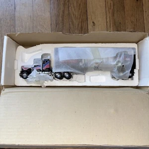 MATCHBOX JIM BEAM 200TH ANN. COMMEMORATIVE EDITION TRACTOR TRAILER PETERBILT NEW - Picture 1 of 6