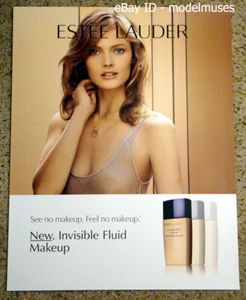 PÓSTER publicitario de cosméticos ESTEE LAUDER Constance Jablonski #2 - 22" x 28" usado en excelente estado - Imagen 1 de 1