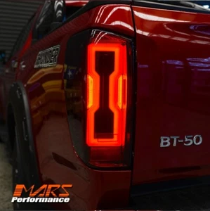 Luces traseras indicadoras secuenciales LED completas de humo para MAZDA BT-50 UTE TF 2020-2024 - Imagen 1 de 18