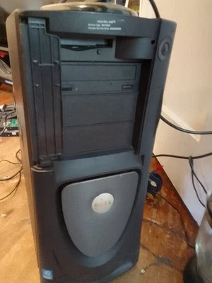 Dell Precision 530 Professional Workstation for Windows 2000/XP With parallel po - Image 1 of 4