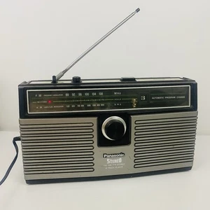 Radio AM/FM estéreo portátil Panasonic RS-836S de colección 8 pistas no funciona piezas - Imagen 1 de 13