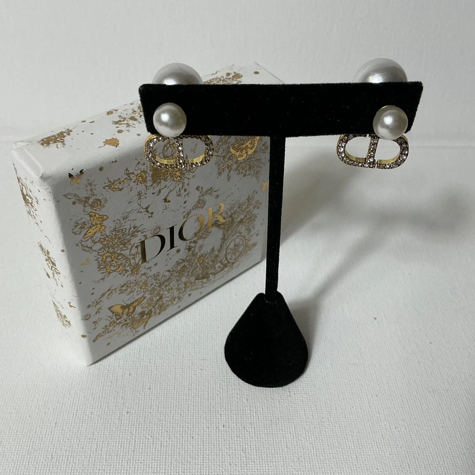 Pendientes Dior de oro y perlas Foto 1 de 2