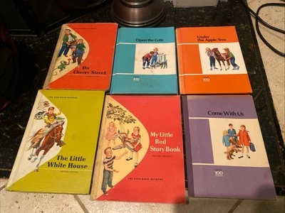 Lot 6  Ginn Basic Readers 4 Hardback And 2 Paperback - Image 1 of 4